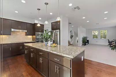 2041 Atlas Loop, Mountain View, CA 94043 - Photo 2