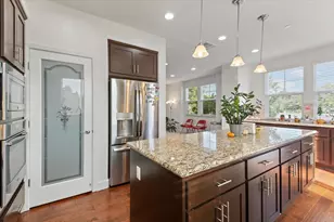 2041 Atlas Loop, Mountain View, CA 94043 - Photo 4