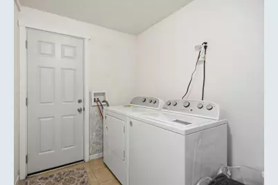 1691 Ashbury Dr, Concord, CA 94520 - Photo 32