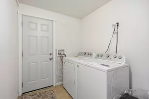 1691 Ashbury Dr, Concord, CA 94520 - Photo 32