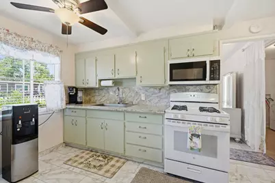 1691 Ashbury Dr, Concord, CA 94520 - Photo 10