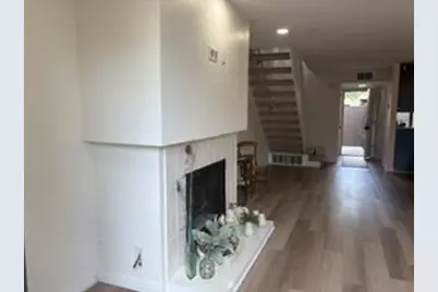 701 Woodside Ln 4, Sacramento, CA 95825 - Photo 14