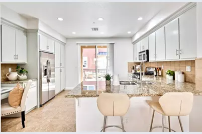 589 San Remi Ter 55, Sunnyvale, CA 94085 - Photo 6
