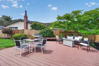 1012 Rio Vista Dr, Pacifica, CA 94044 - Photo 14