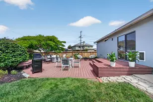 1012 Rio Vista Dr, Pacifica, CA 94044 - Photo 18