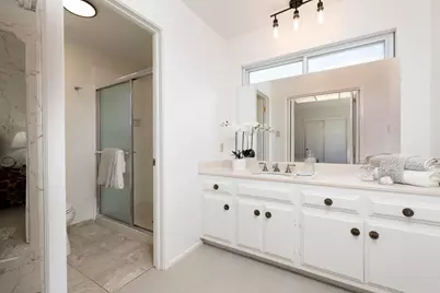 45 Camelot Ct, San Carlos, CA 94070 - Photo 20