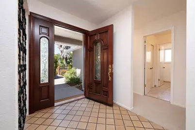 45 Camelot Ct, San Carlos, CA 94070 - Photo 8