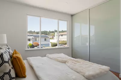 203 Golden Bay Dr, Pacifica, CA 94044 - Photo 18