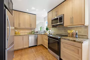 2351 Louis Rd, Palo Alto, CA 94303 - Photo 16