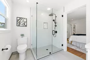 2351 Louis Rd, Palo Alto, CA 94303 - Photo 26