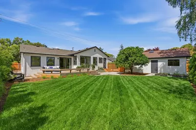 2351 Louis Rd, Palo Alto, CA 94303 - Photo 36