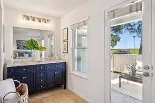 1051 Helm Ln, Foster City, CA 94404 - Photo 32