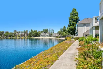 1051 Helm Ln, Foster City, CA 94404 - Photo 42