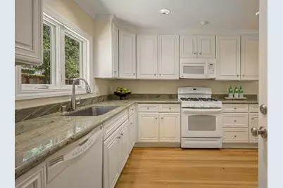3270 Woodside Rd, Woodside, CA 94062 - Photo 10
