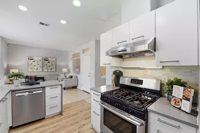 7285 Ventana Dr, San Jose, CA 95129 - Photo 22