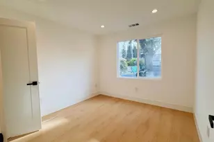 374 S 21st St, San Jose, CA 95116 - Photo 12