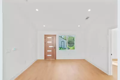 374 S 21st St, San Jose, CA 95116 - Photo 6