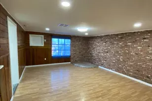 1007 Wood, Taft, CA 93268 - Photo 4