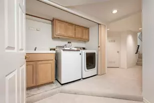 743 Orange Ave, San Carlos, CA 94070 - Photo 14