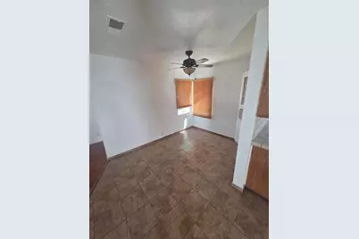 1506 W 5th St, Madera, CA 93637 - Photo 6