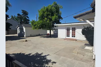 1506 W 5th St, Madera, CA 93637 - Photo 14