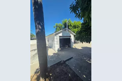 1506 W 5th St, Madera, CA 93637 - Photo 10