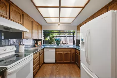 1634 Sugarloaf Dr, San Mateo, CA 94403 - Photo 12