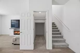 2091 Mint Dr, Hollister, CA 95023 - Photo 8