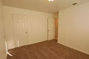 2221 S Poppy Ave, Fresno, CA 93706 - Photo 18