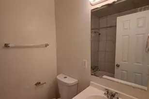 2221 S Poppy Ave, Fresno, CA 93706 - Photo 6