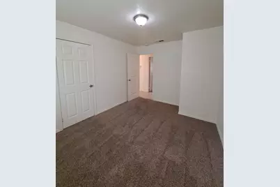 2221 S Poppy Ave, Fresno, CA 93706 - Photo 16