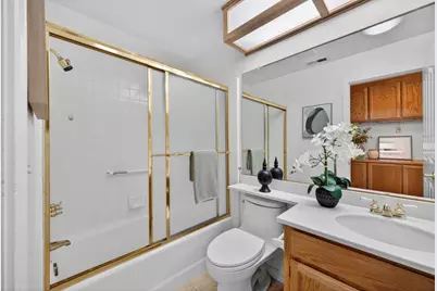7901 Caledonia Dr, San Jose, CA 95135 - Photo 30