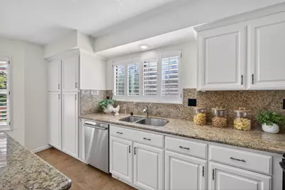 7901 Caledonia Dr, San Jose, CA 95135 - Photo 18