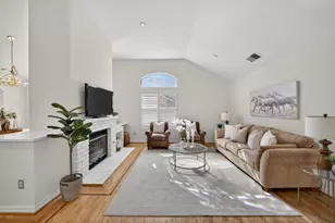 7901 Caledonia Dr, San Jose, CA 95135 - Photo 6