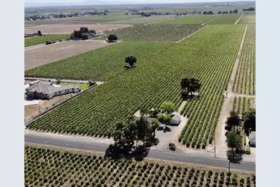 19025 N Devries Rd, Lodi, CA 95242 - Photo 22