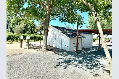19025 N Devries Rd, Lodi, CA 95242 - Photo 16