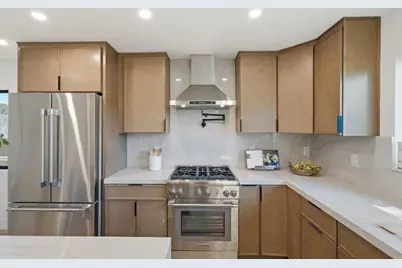 80 Hilltop Dr, San Carlos, CA 94070 - Photo 10