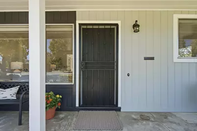 2438 Massachusetts Ave, Redwood City, CA 94061 - Photo 4
