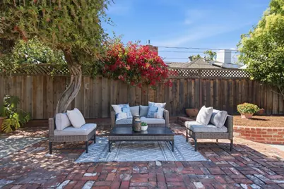 2438 Massachusetts Ave, Redwood City, CA 94061 - Photo 10