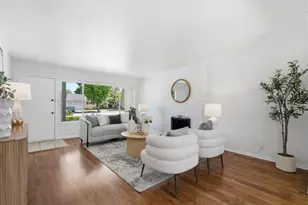 2438 Massachusetts Ave, Redwood City, CA 94061 - Photo 6