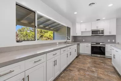 1445 Highland View Ct, Los Altos, CA 94024 - Photo 2