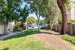 1052 Delna Manor Ln 1052, San Jose, CA 95128 - Photo 36