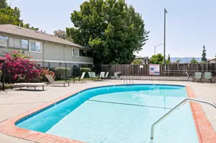 1052 Delna Manor Ln 1052, San Jose, CA 95128 - Photo 38