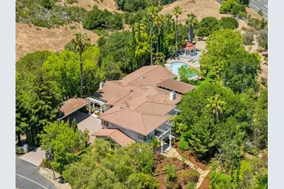 26201 Elena Rd, Los Altos Hills, CA 94022 - Photo 68