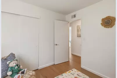 241 Winchester Ct, Foster City, CA 94404 - Photo 20