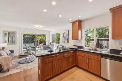 241 Winchester Ct, Foster City, CA 94404 - Photo 10