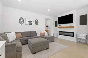2923 Kings Way, Hollister, CA 95023 - Photo 8