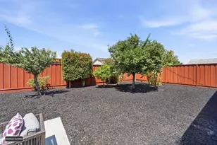 738 Los Olivos Dr, Santa Clara, CA 95050 - Photo 54