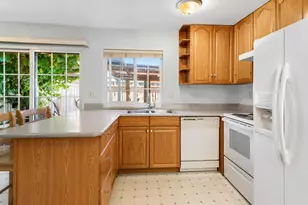 1920 Waterloo Ct, San Jose, CA 95132 - Photo 6