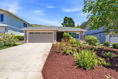 1256 Rainier Ave, Pacifica, CA 94044 - Photo 2